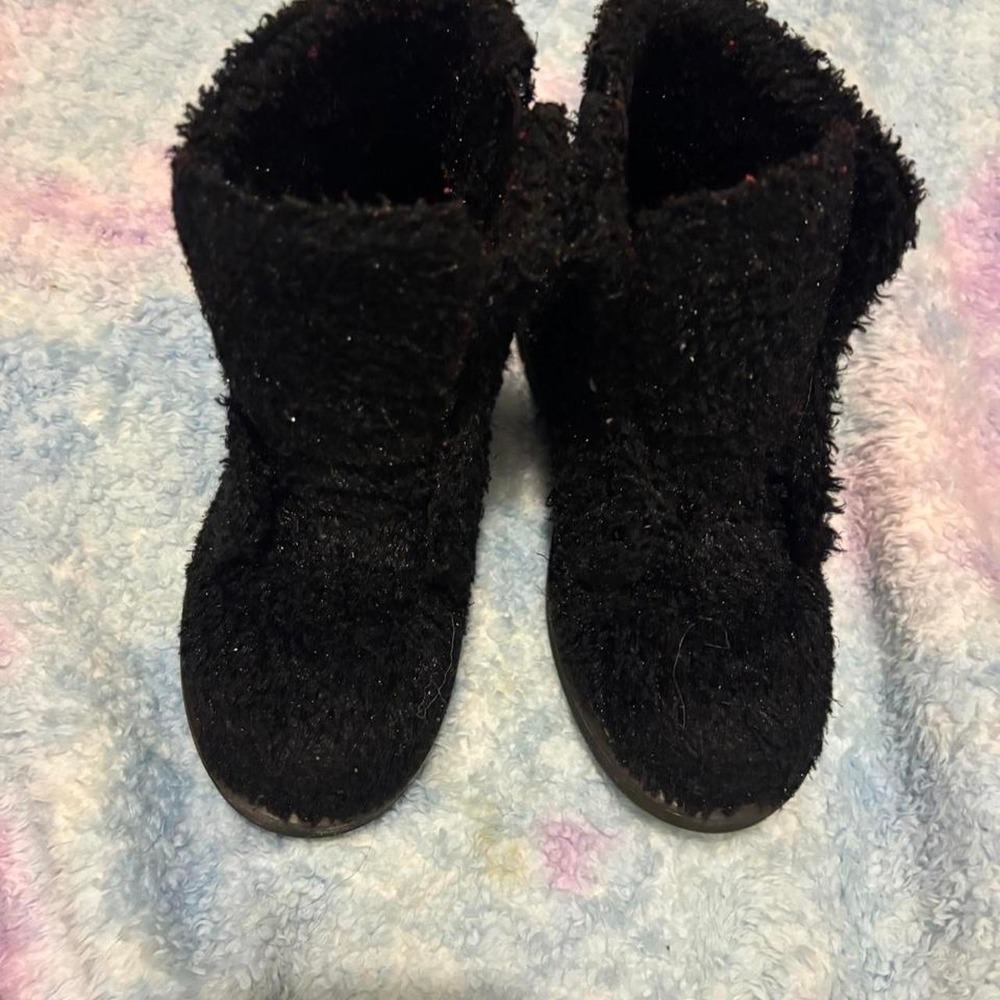 Dr. Marten fuzzy boots